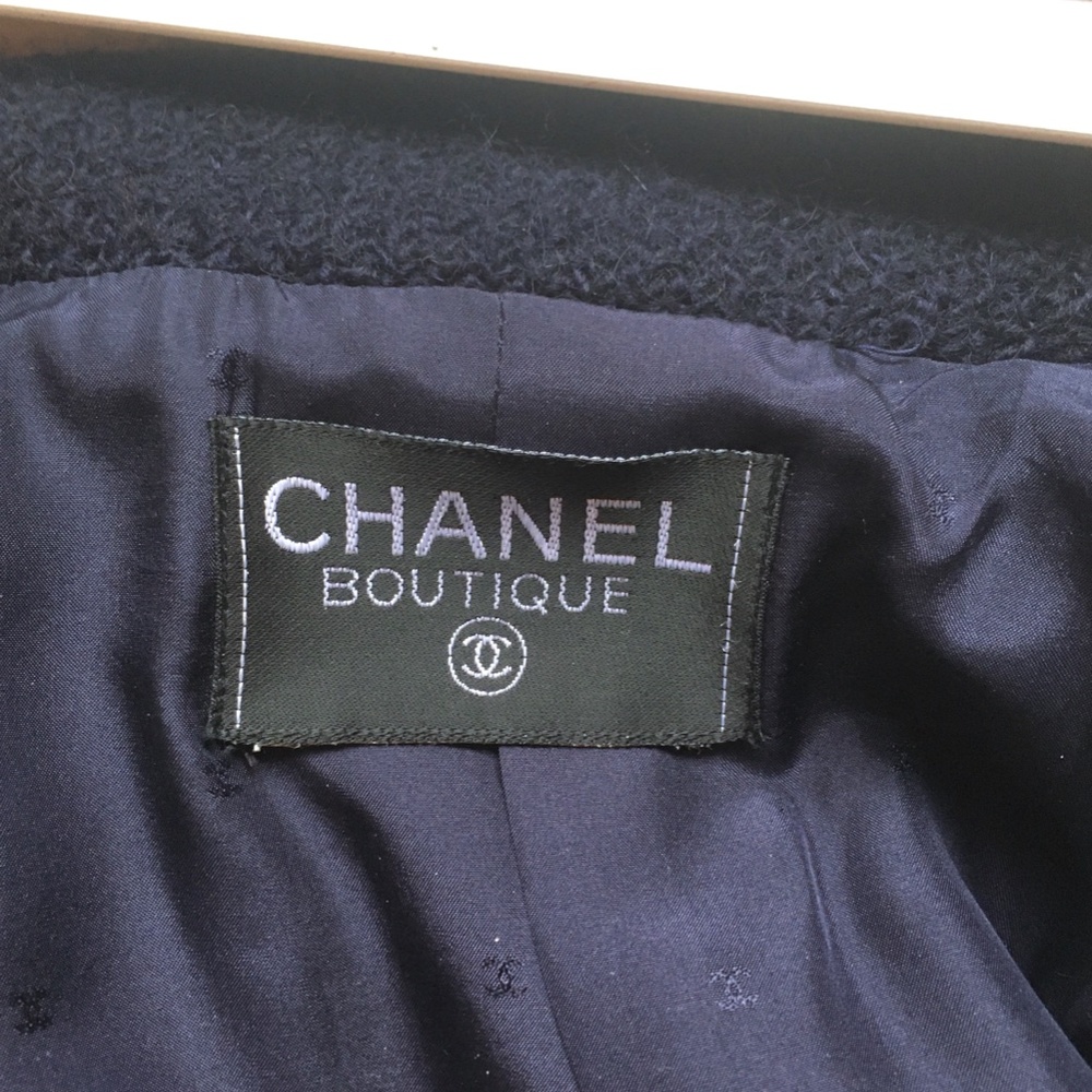 Chanel Jacket - Picture 6 of 8